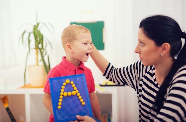 Bežné sú problémy s učením aj artikuláciou